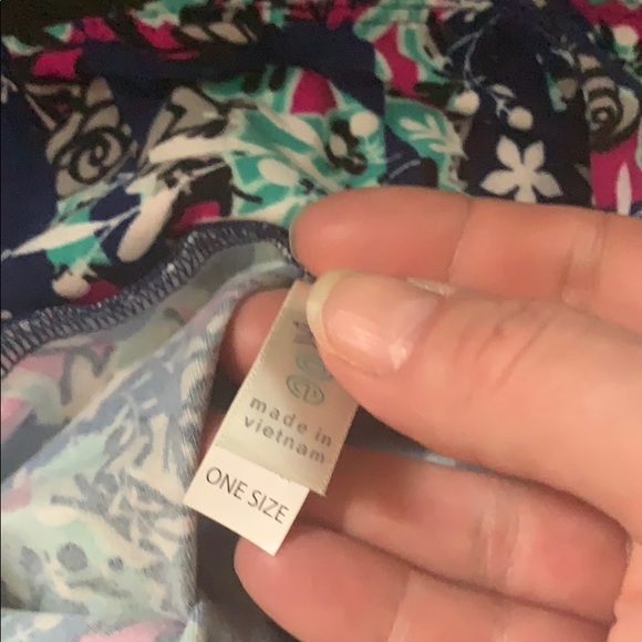 Lulularoe legging bundle one size - Picture 4 of 7